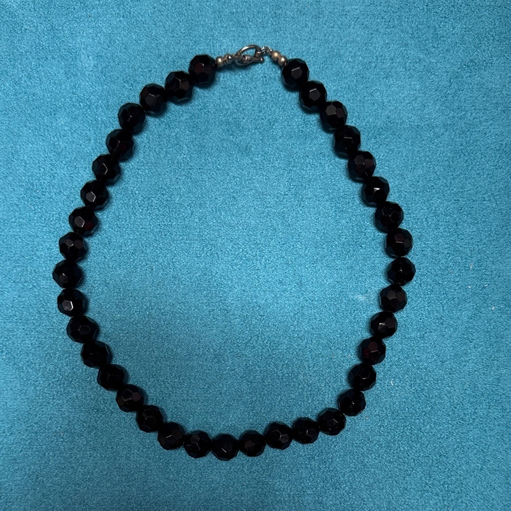 Elegant Black Beaded Necklace